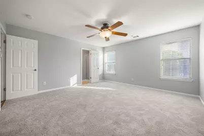 121 Primrose Boulevard, Kyle, TX 78640 - Photo 10