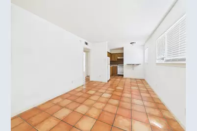 803 W 28th Street #107, Austin, TX 78705 - Photo 6