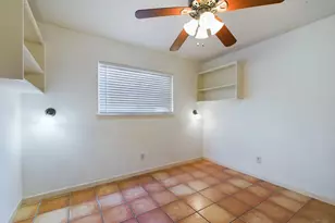 803 W 28th St, Austin, TX 78705 - Photo 12