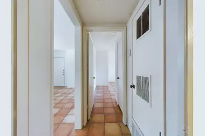 803 W 28th Street #107, Austin, TX 78705 - Photo 18