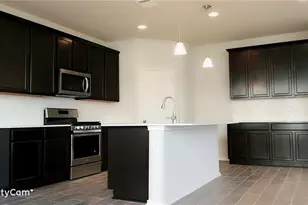 2018 Crimson Rosella Trl, Austin, TX 78728 - Photo 4