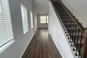 343 Silver Glen Dr, Kyle, TX 78640 - Photo 2