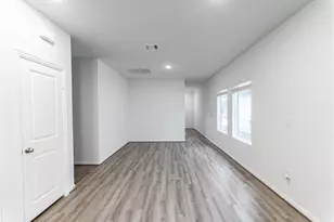 729 Barbary Coast Ln, Jarrell, TX 76537 - Photo 6