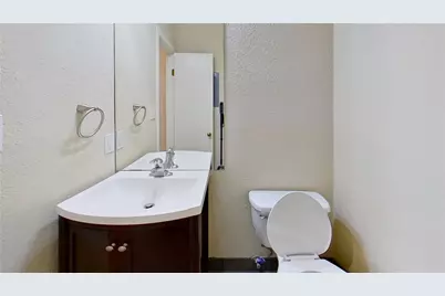 1915 S Austin Ave #110, 111, 112, Georgetown, TX 78626 - Photo 12