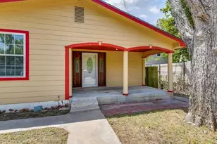 6203 Felix Ave, Austin, TX 78741 - Photo 2