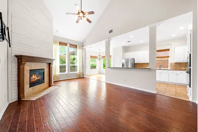 2705 Golden Gate Park, Austin, TX 78732 - Photo 2