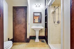 807 Colorado Dr, Smithville, TX 78957 - Photo 14