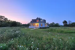 807 Colorado Dr, Smithville, TX 78957 - Photo 2