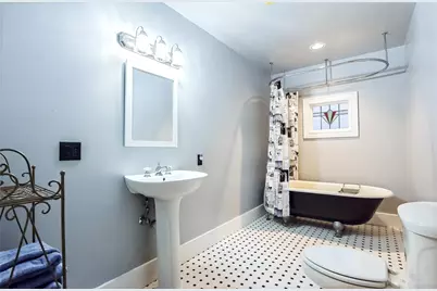 807 Colorado Drive, Smithville, TX 78957 - Photo 32