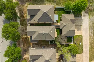 709 N Cascades Ave, Pflugerville, TX 78660 - Photo 34