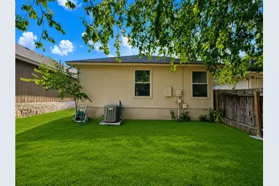 1581 Parkfield Circle, Round Rock, TX 78664 - Photo 16