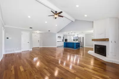 11826 Carshalton Drive, Austin, TX 78758 - Photo 10