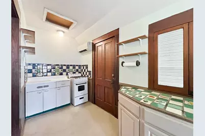 1010 Willow Street #B, Austin, TX 78702 - Photo 2
