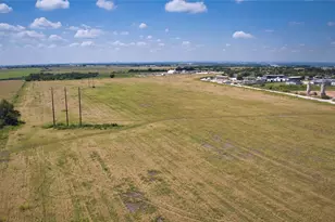 35 Ih, Jarrell, TX 76537 - Photo 4