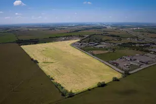 35 Ih, Jarrell, TX 76537 - Photo 24