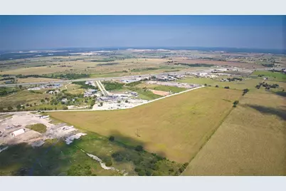 35 Ih, Jarrell, TX 76537 - Photo 1