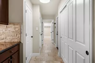 30 Wildwood Dr, Georgetown, TX 78633 - Photo 8