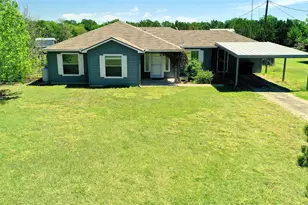 152 Round Up Dr, Liberty Hill, TX 78642 - Photo 2