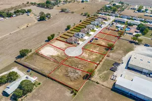 335 Navarro Wy, Seguin, TX 78155 - Photo 8