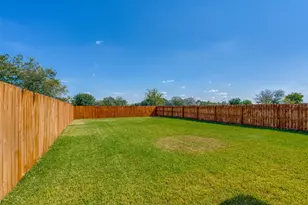 335 Navarro Wy, Seguin, TX 78155 - Photo 2