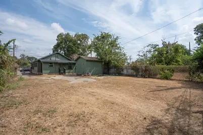 2703 E Cesar Chavez Street, Austin, TX 78702 - Photo 20