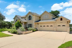 18007 Crystal Cove, Jonestown, TX 78645 - Photo 4