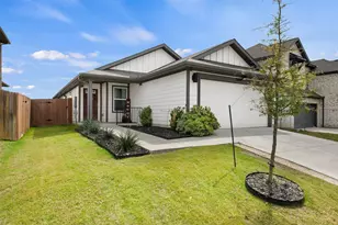 13109 Brave Tenderfoot Trl, Buda, TX 78610 - Photo 2