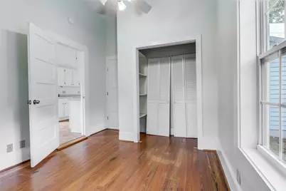 609 W 35th Street, Austin, TX 78705 - Photo 18