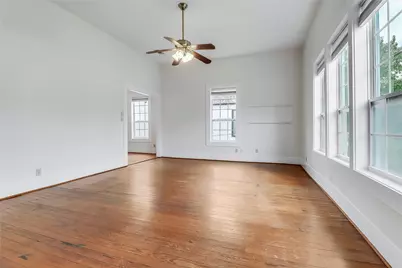 609 W 35th Street, Austin, TX 78705 - Photo 4