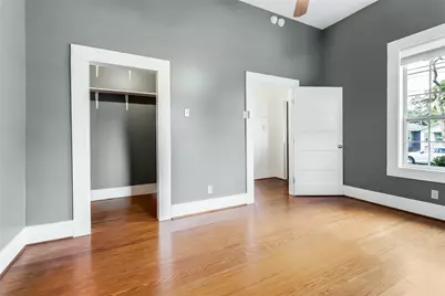 609 W 35th Street, Austin, TX 78705 - Photo 8