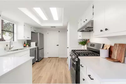 4911 White Elm Drive, Austin, TX 78749 - Photo 14