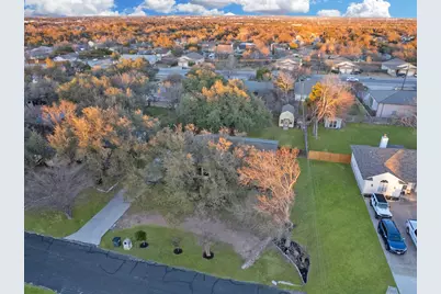 2206 Castlewood Trail, Leander, TX 78641 - Photo 30