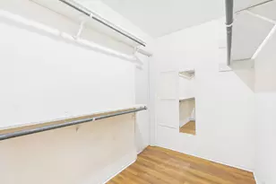 910 Duncan Ln, Austin, TX 78705 - Photo 6