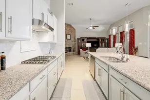 308 Bluehaw Dr, Georgetown, TX 78628 - Photo 12