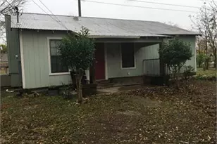 1100 Chihuahua St, Lockhart, TX 78644 - Photo 1