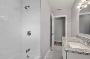 6301 Arnold Dr, Austin, TX 78723 - Photo 20