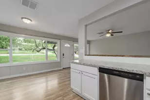 6301 Arnold Dr, Austin, TX 78723 - Photo 12