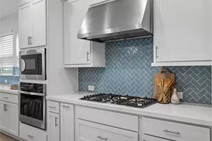 7913 Edmondson Bnd, Austin, TX 78744 - Photo 6
