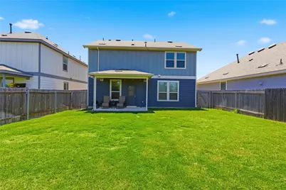 529 Senca Park, Leander, TX 78641 - Photo 2