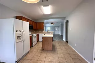 202 Lucky Clover Ln, Hutto, TX 78634 - Photo 8