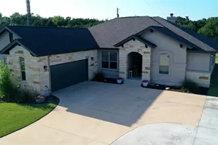 220 Angela Dr, Liberty Hill, TX 78642 - Photo 14