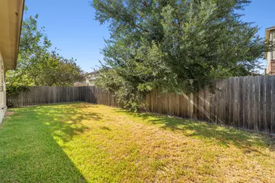 11016 Liberty Farms Drive, Austin, TX 78754 - Photo 32