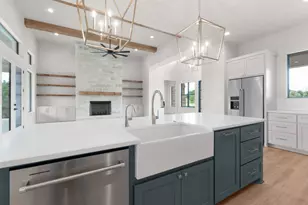 209 Burnet Oaks Dr, Burnet, TX 78611 - Photo 12