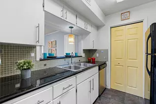 6718 Silvermine Dr, Austin, TX 78736 - Photo 8