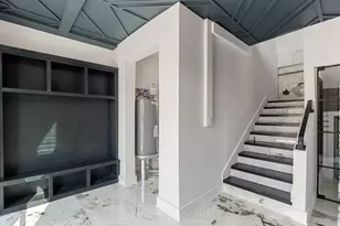 8610 Grandview Dr, Jonestown, TX 78645 - Photo 10