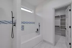 202 Washington St, Elgin, TX 78621 - Photo 16