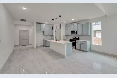 202 Washington Street, Elgin, TX 78621 - Photo 6
