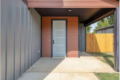 202 Washington Street, Elgin, TX 78621 - Photo 4