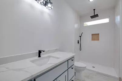 202 Washington Street, Elgin, TX 78621 - Photo 22