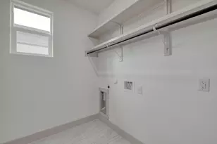 202 Washington St, Elgin, TX 78621 - Photo 22